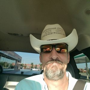 Meet your Posher, Charles